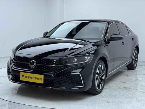 Volkswagen Passat 2023