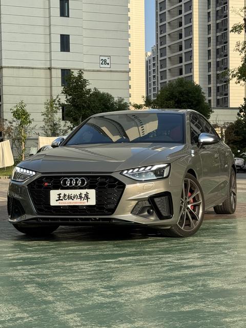Audi S4 2023