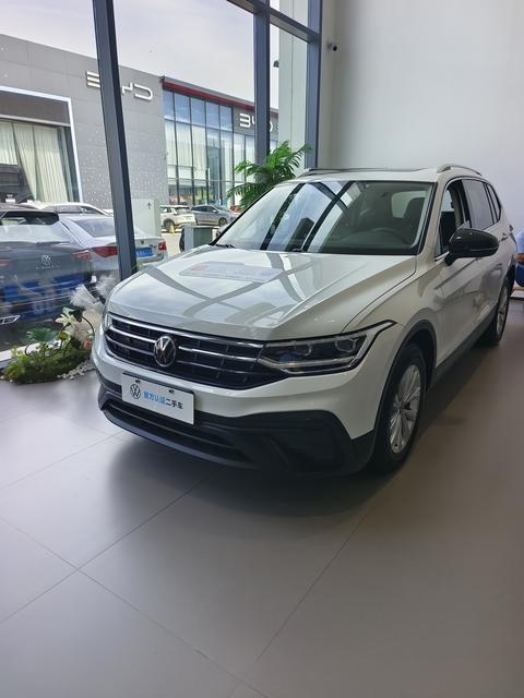 Volkswagen Tiguan L 2024