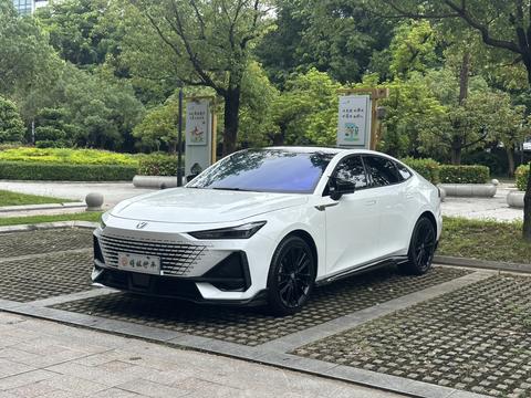 Changan UNI-V 2024