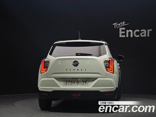SsangYong Tivoli 2022 — фото 4