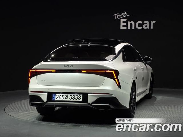 Kia K5 2025 — фото 4