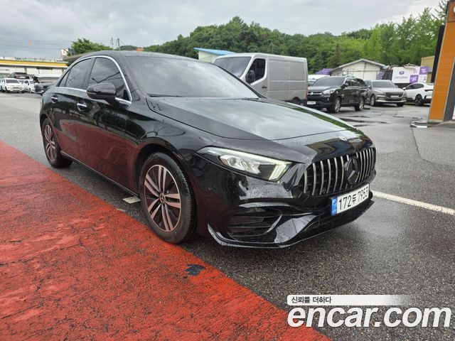 Mercedes-Benz A-Class 2022 — фото 2