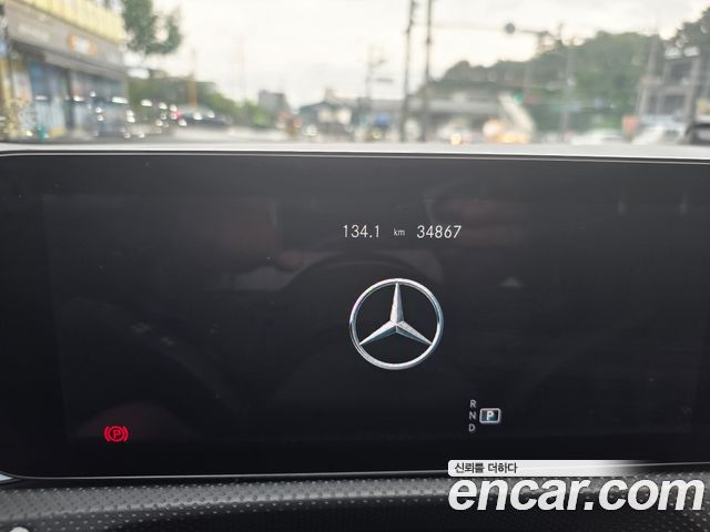 Mercedes-Benz A-Class 2022 — фото 8