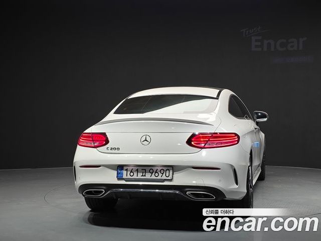Mercedes-Benz C-Class 2022 — фото 4