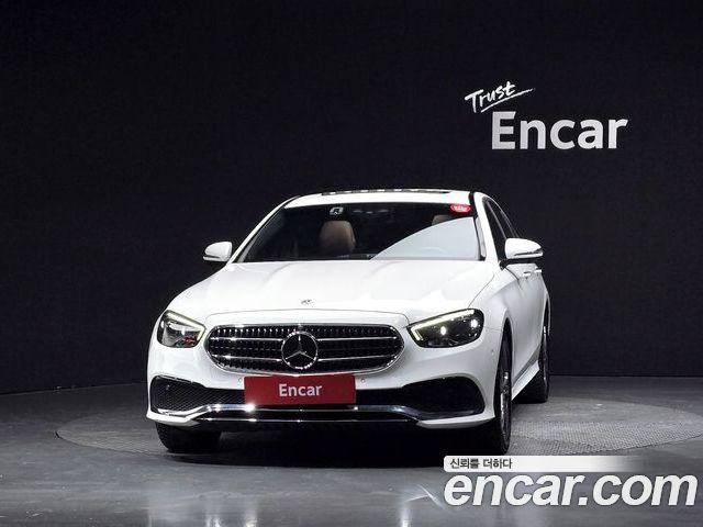 Mercedes-Benz E-Class 2022 — фото 3