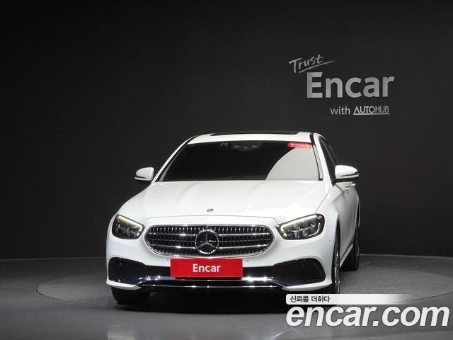 Mercedes-Benz E-Class 2023 — фото 3