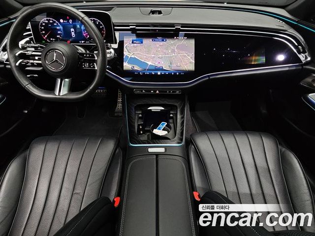 Mercedes-Benz E-Class 2024 — фото 10