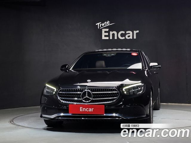 Mercedes-Benz E-Class 2023 — фото 3
