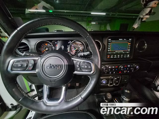 Jeep Wrangler 2022 — фото 9