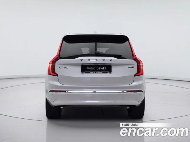 Volvo XC90 2023 — фото 3