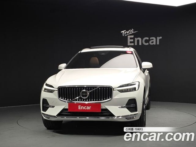 Volvo XC60 2025 — фото 3