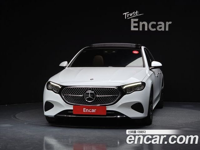 Mercedes-Benz E-Class 2025 — фото 3