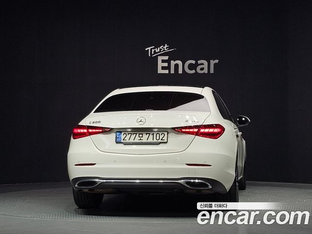 Mercedes-Benz C-Class 2022 — фото 4
