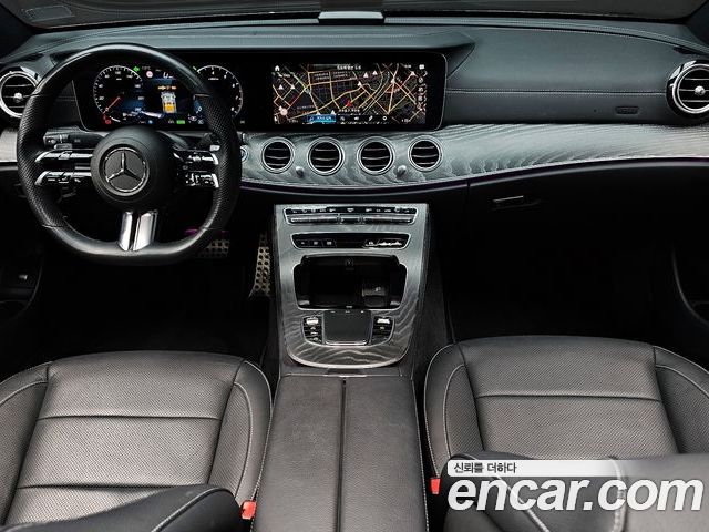 Mercedes-Benz E-Class 2022 — фото 7