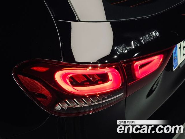 Mercedes-Benz GLA 2023 — фото 9