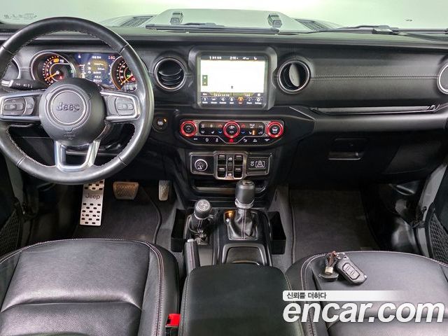 Jeep Wrangler 2022 — фото 10