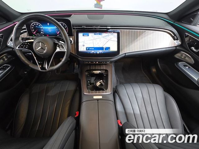 Mercedes-Benz E-Class 2024 — фото 10
