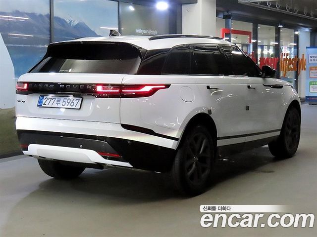 Land Rover Range Rover Velar 2026 — фото 4