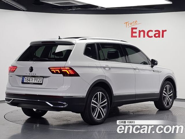 Volkswagen Tiguan 2023 — фото 2