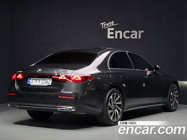 Mercedes-Benz E-Class 2024 — фото 2