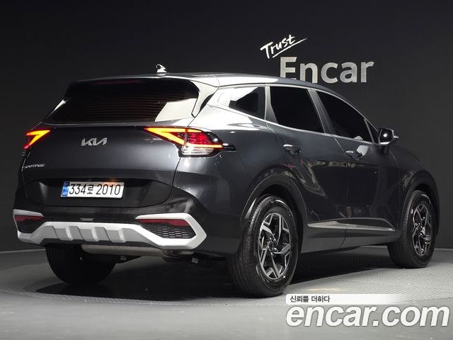 Kia Sportage 2023 — фото 2