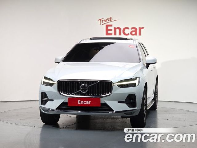 Volvo XC60 2022 — фото 3