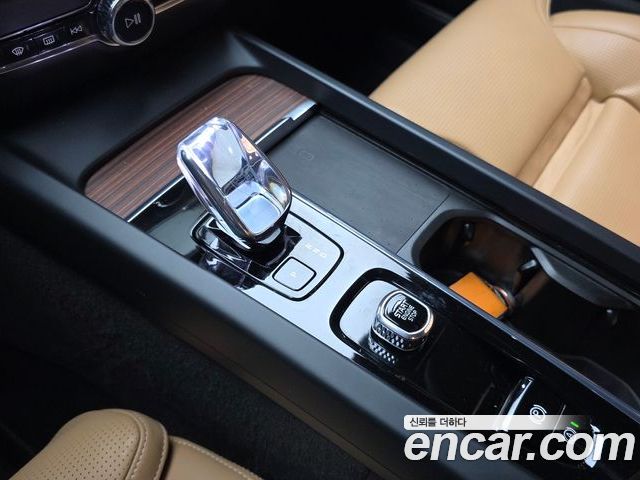 Volvo S60 2024 — фото 9