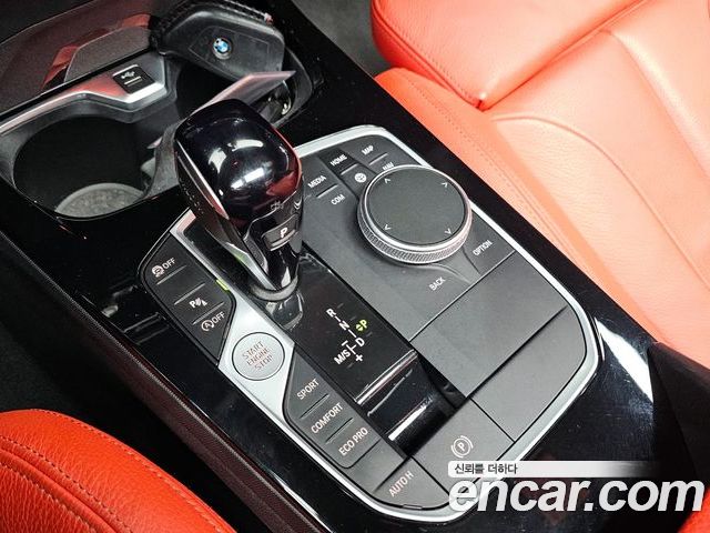 BMW 1 Series 2022 — фото 9