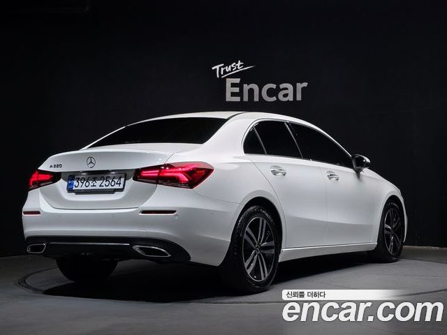 Mercedes-Benz A-Class 2022 — фото 2