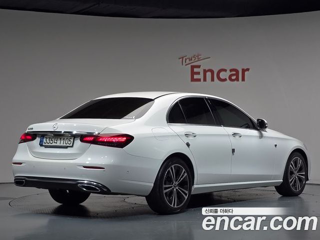 Mercedes-Benz E-Class 2022 — фото 2