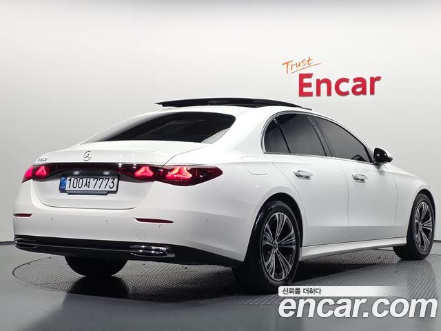Mercedes-Benz E-Class 2025 — фото 2