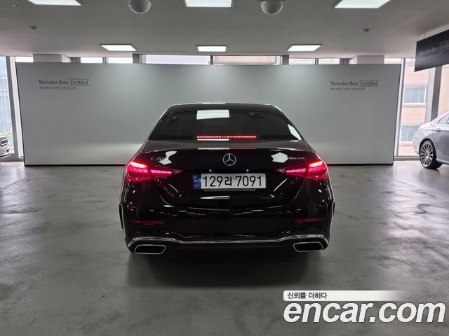Mercedes-Benz C-Class 2023 — фото 3