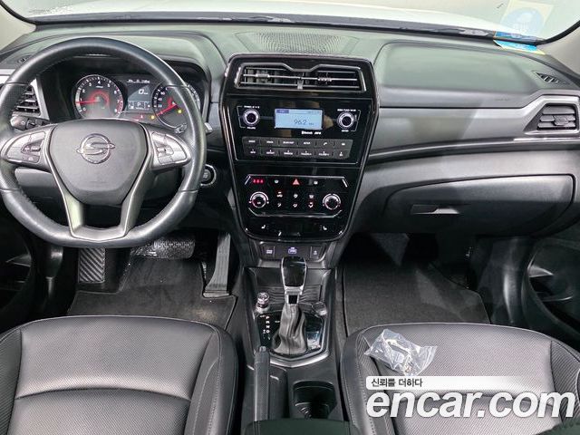 SsangYong Tivoli 2023 — фото 10