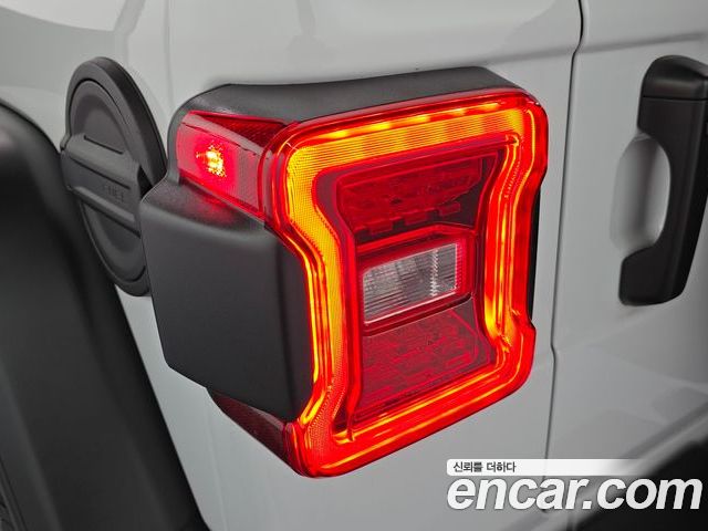 Jeep Wrangler 2025 — фото 9