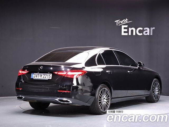 Mercedes-Benz C-Class 2023 — фото 2