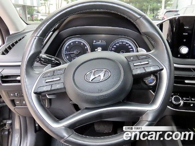 Hyundai Sonata 2022 — фото 8