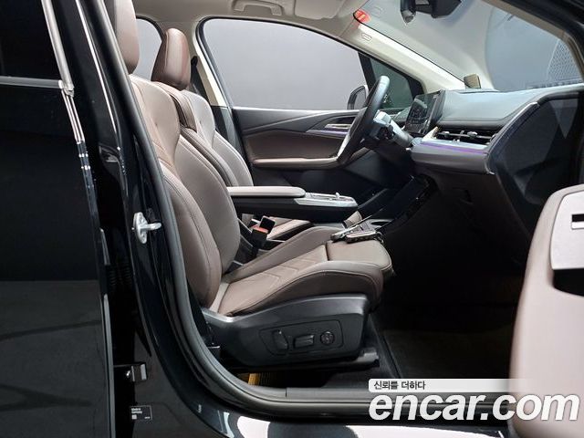 BMW 2 Series 2025 — фото 10