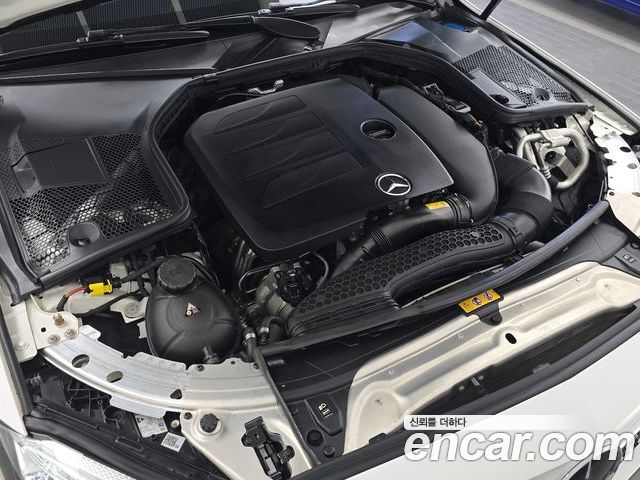 Mercedes-Benz C-Class 2023 — фото 6