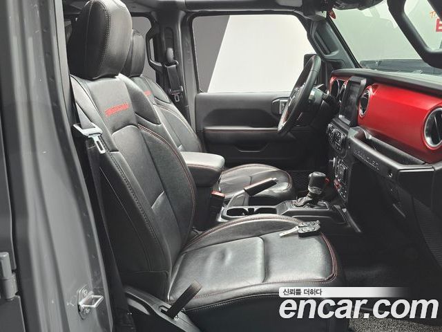 Jeep Wrangler 2022 — фото 10
