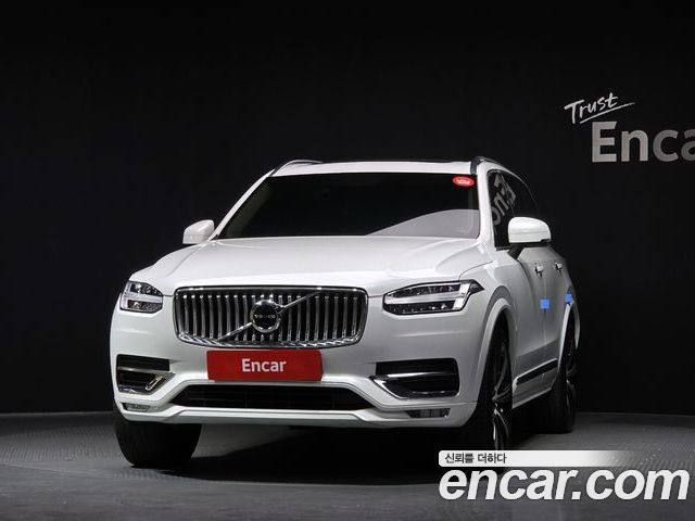 Volvo XC90 2022 — фото 3