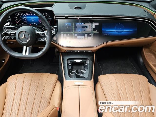 Mercedes-Benz E-Class 2024 — фото 10