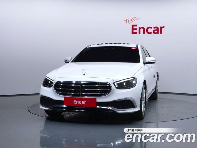 Mercedes-Benz E-Class 2023 — фото 3