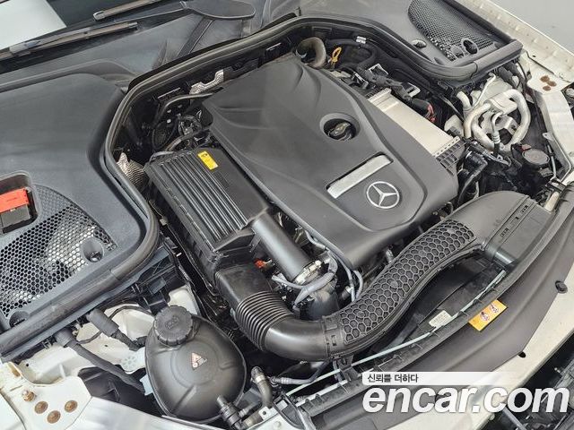 Mercedes-Benz E-Class 2023 — фото 6