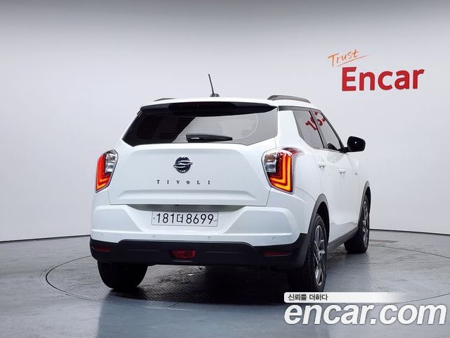 SsangYong Tivoli 2022 — фото 4