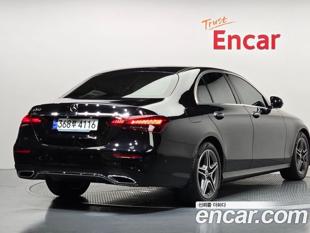 Mercedes-Benz E-Class 2023 — фото 2