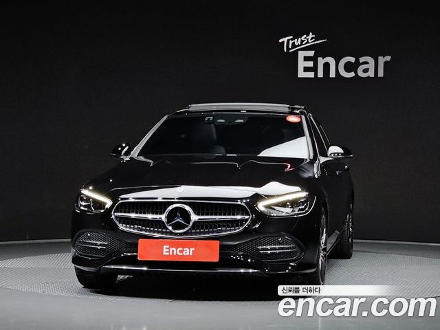Mercedes-Benz C-Class 2023 — фото 3