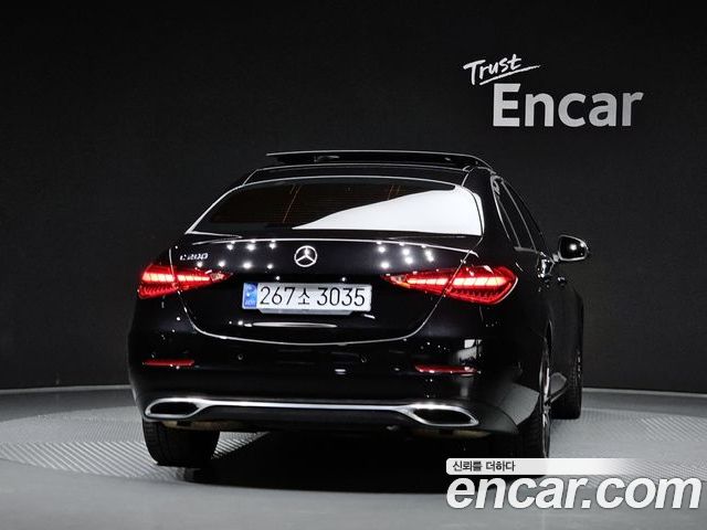 Mercedes-Benz C-Class 2023 — фото 4