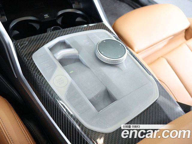 BMW 3 Series 2023 — фото 10