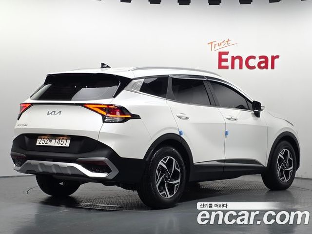 Kia Sportage 2023 — фото 2